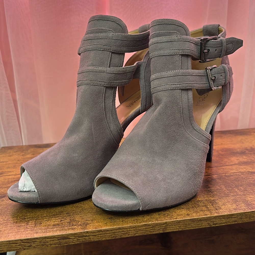 New without box or tags MK grey high heeled bootie size 9.5